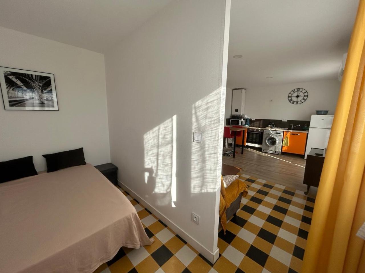 Appartement Les Voyages De Romane Нарбонна Экстерьер фото